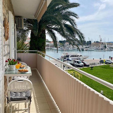 Dinka Old Town Apartment With Sea View Трогир Экстерьер фото