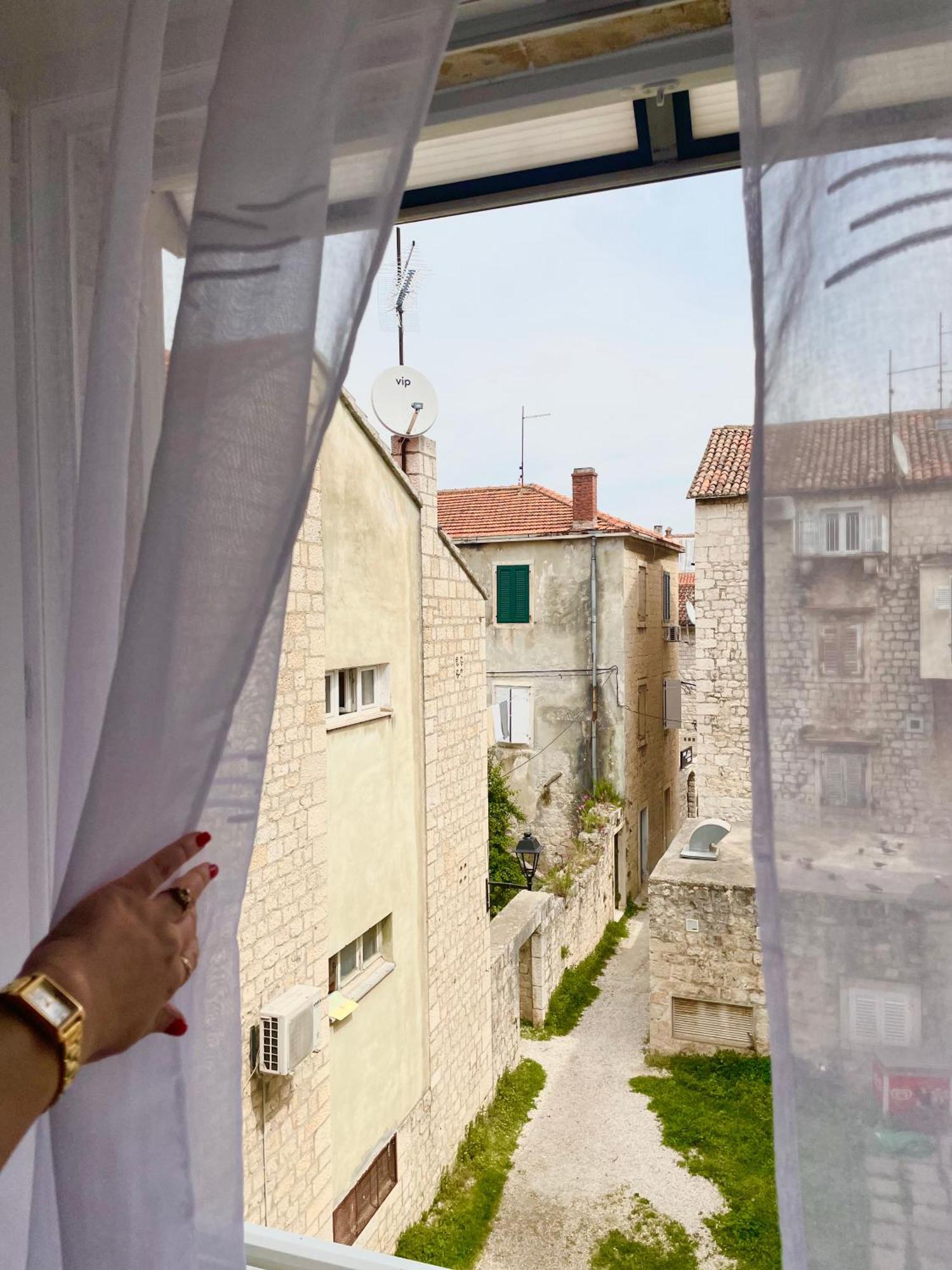Dinka Old Town Apartment With Sea View Трогир Экстерьер фото